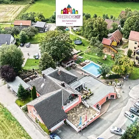 Friedrichshof 3*
