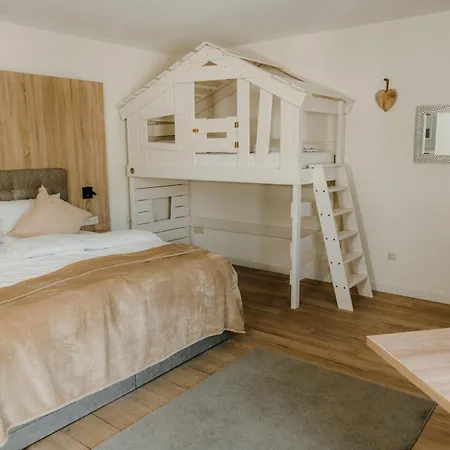 ゲストハウス Friedrichshof 3*