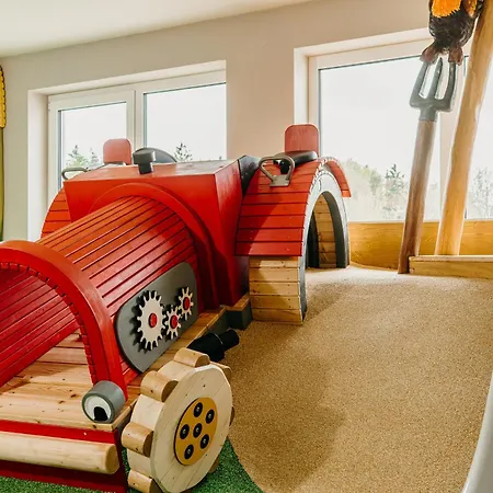 Friedrichshof ゲストハウス オーバートルバッハ