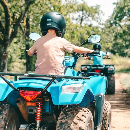 Friedrichshof ゲストハウス オーバートルバッハ